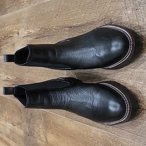 Caslon Chelsea Boots